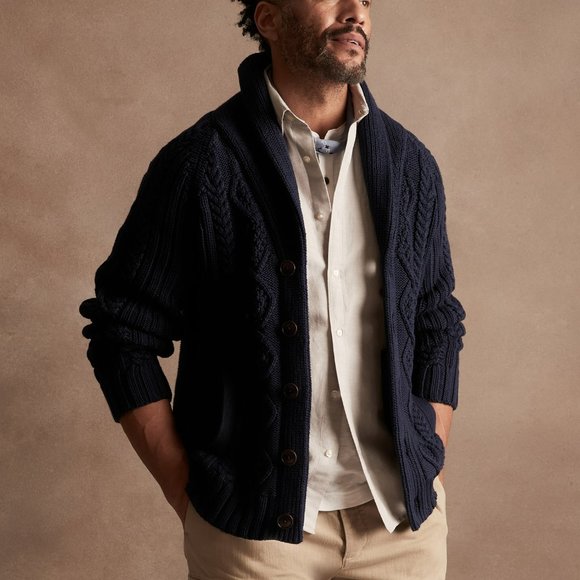 BANANA REPUBLIC SHAWL-COLLAR CHUNKY CABLE KNIT ORGANIC COTTON CARDIGAN - Picture 3 of 11